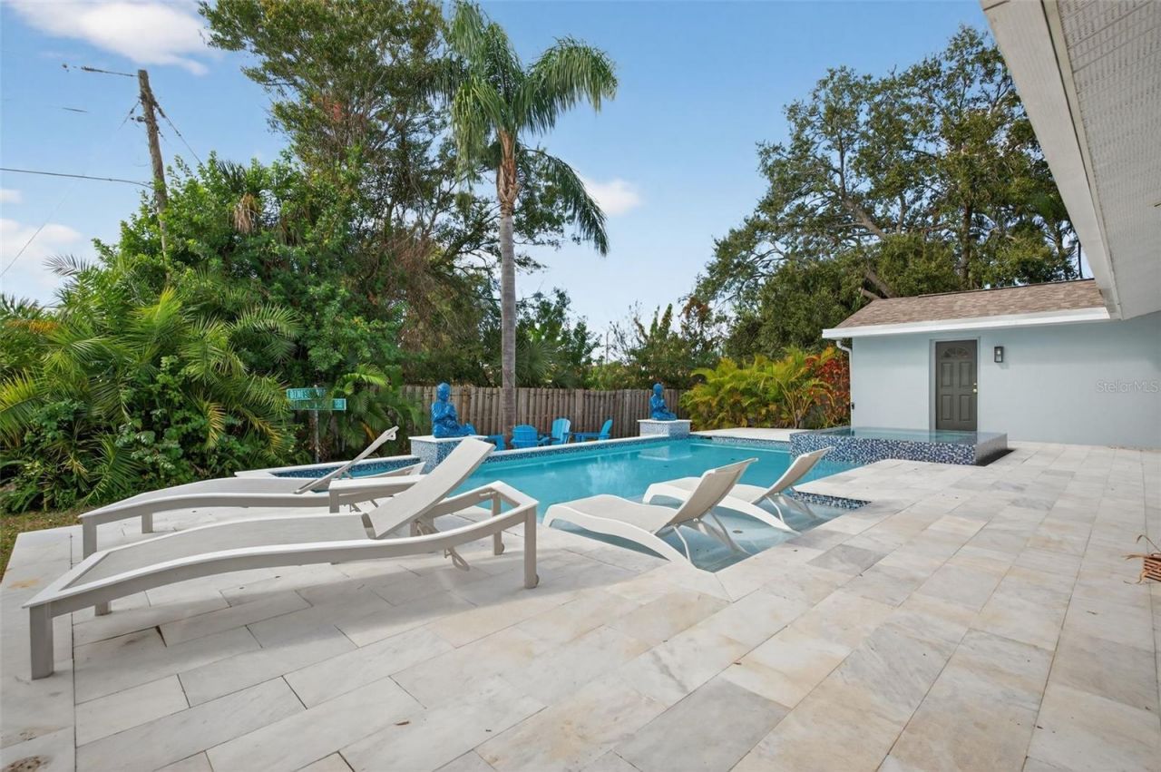 5676 Beneva Woods Circle, Sarasota, FL 34233 Photo