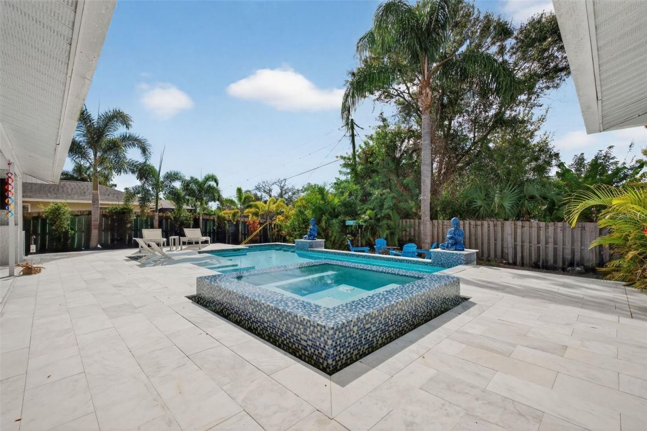 5676 Beneva Woods Circle, Sarasota, FL 34233 Photo