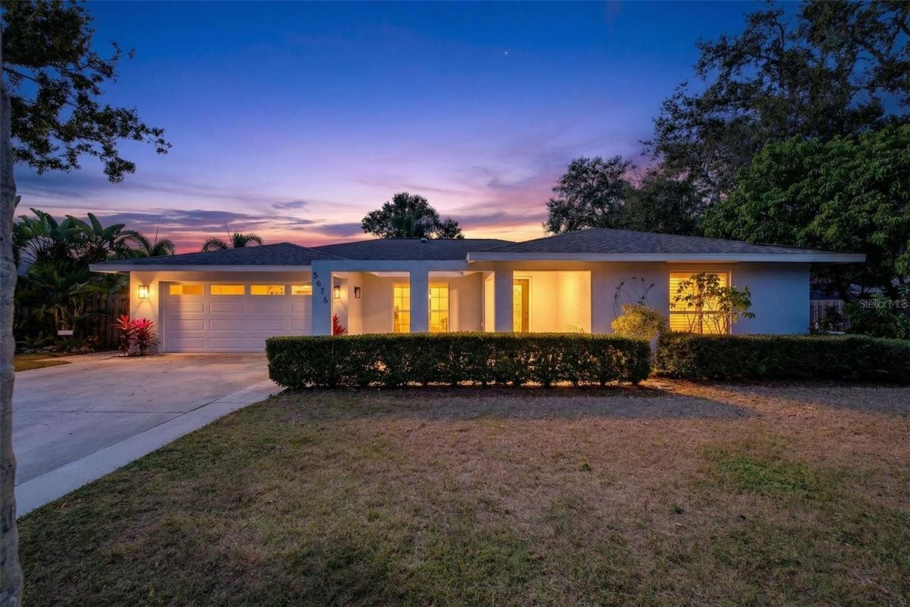 5676 Beneva Woods Circle, Sarasota, FL 34233 Photo