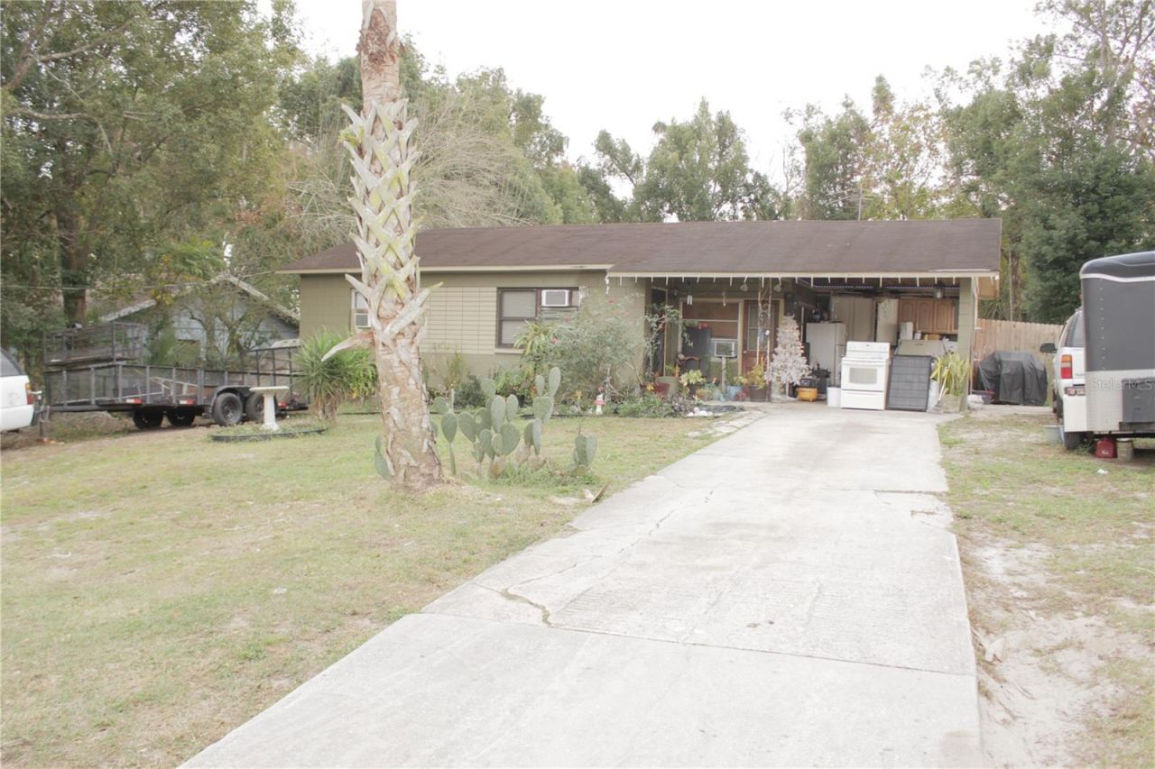 360 Dixson Street, Orange City, FL 32763 Main Photo