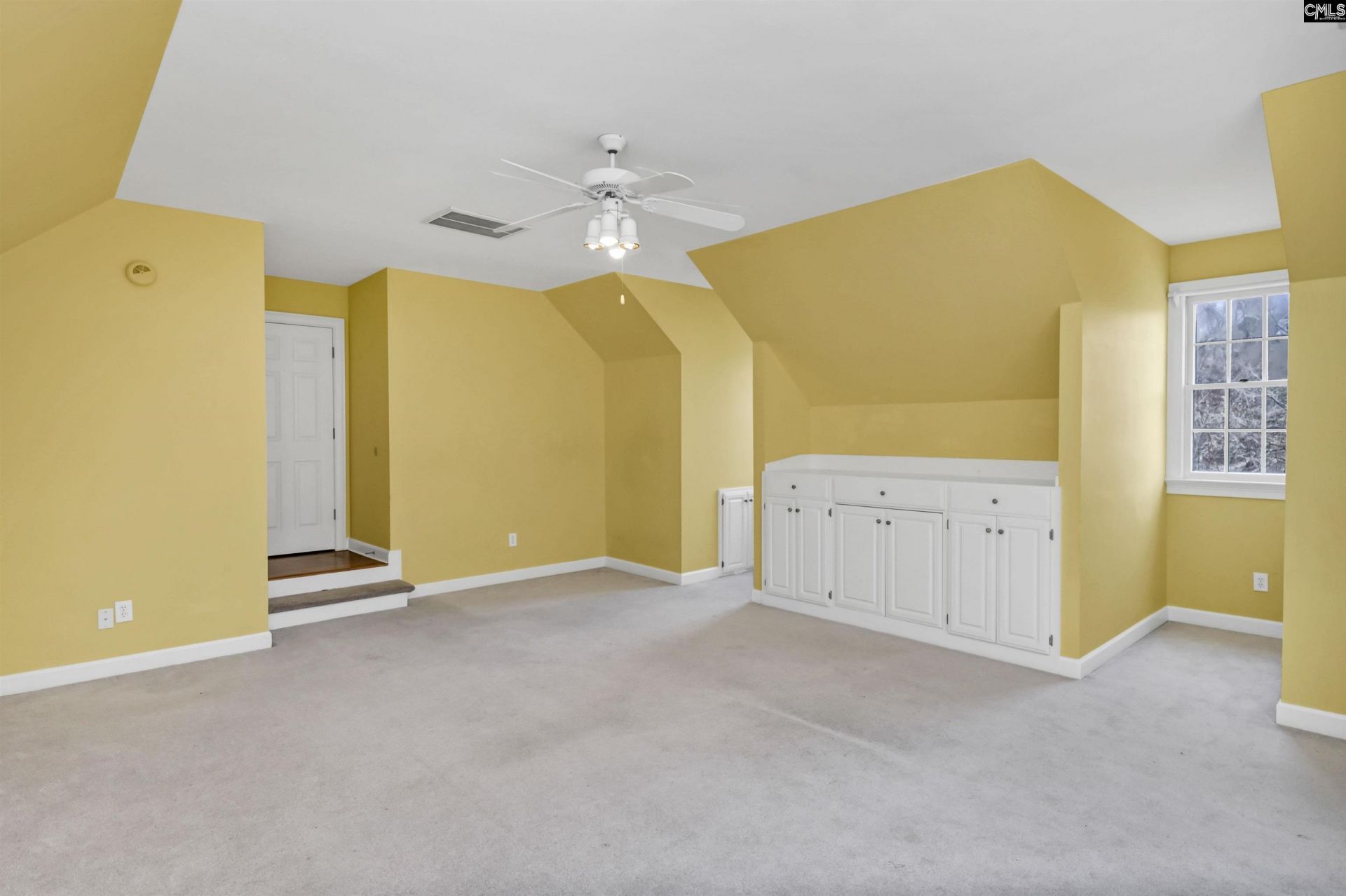 256 Sheringham Road Photo 36