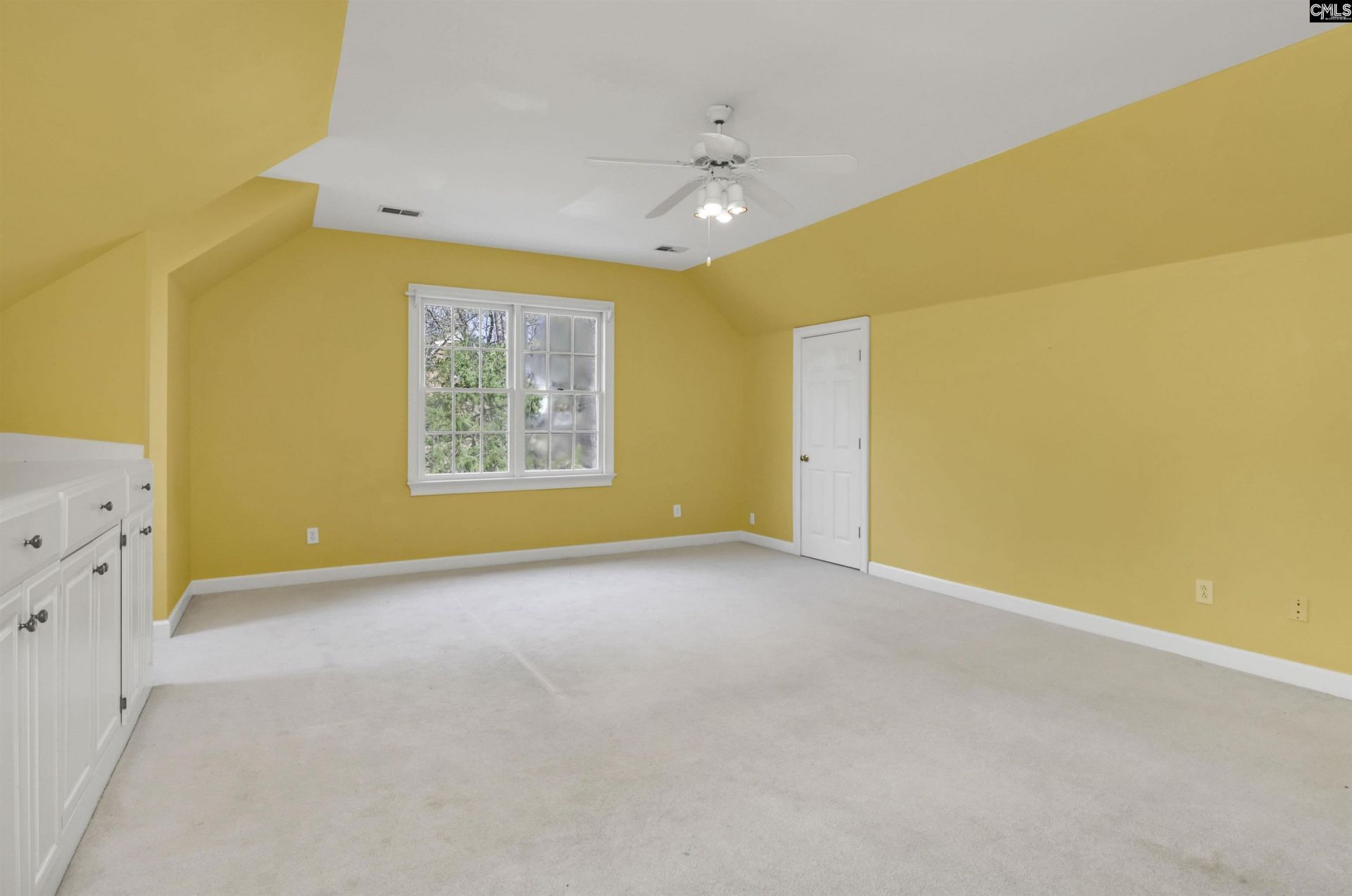 256 Sheringham Road Photo 37