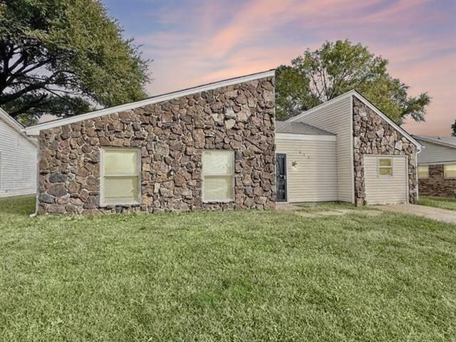 6184 HOLLY PARK DR Memphis, TN 38141