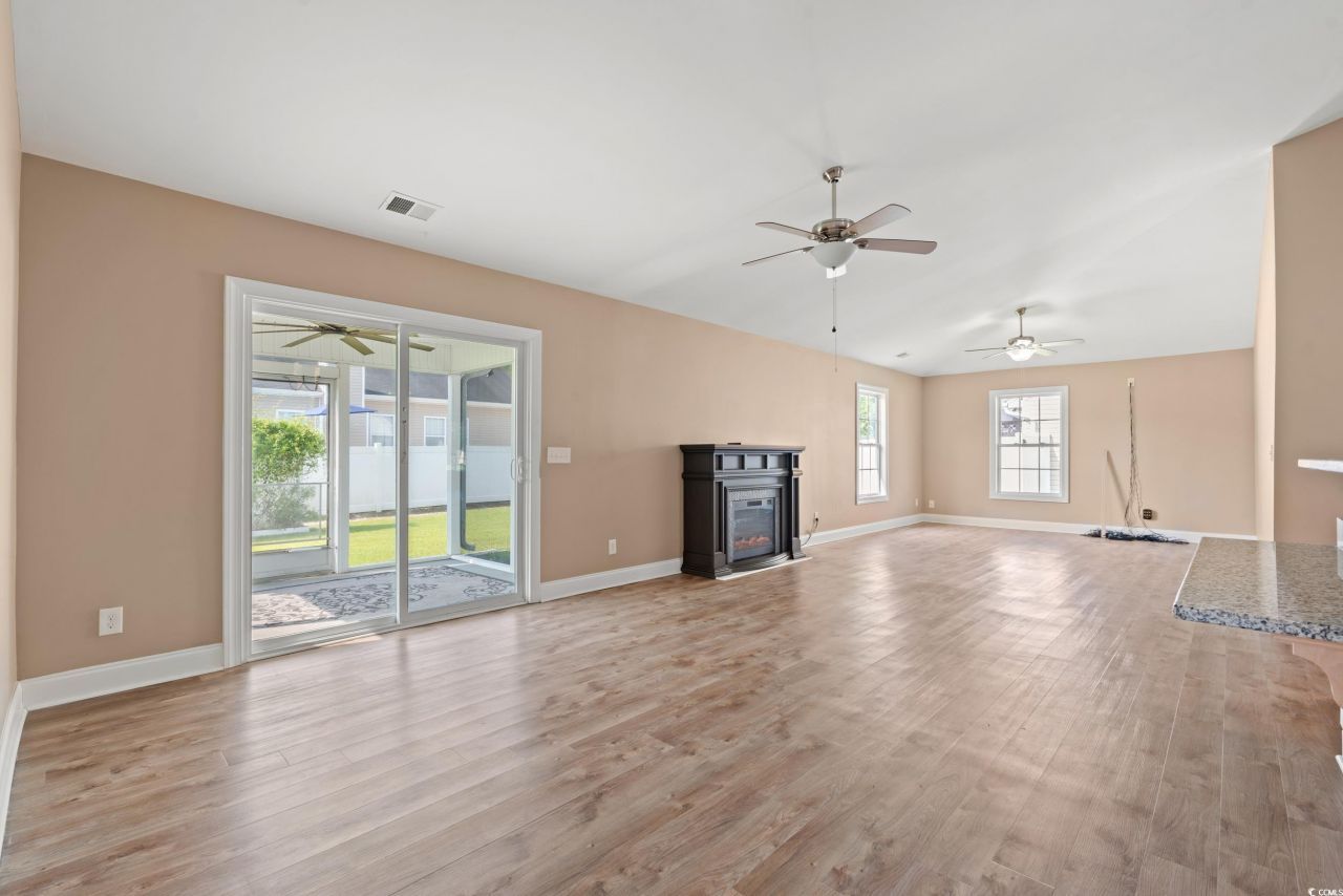 708 Alexis Dr. Photo 8