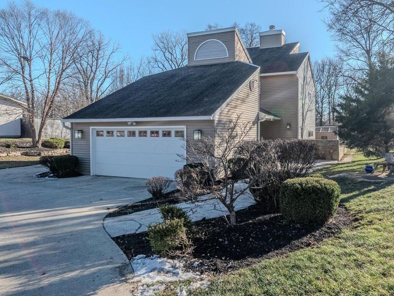 745 Highland Drive, Columbus, OH 43214 Photo 1