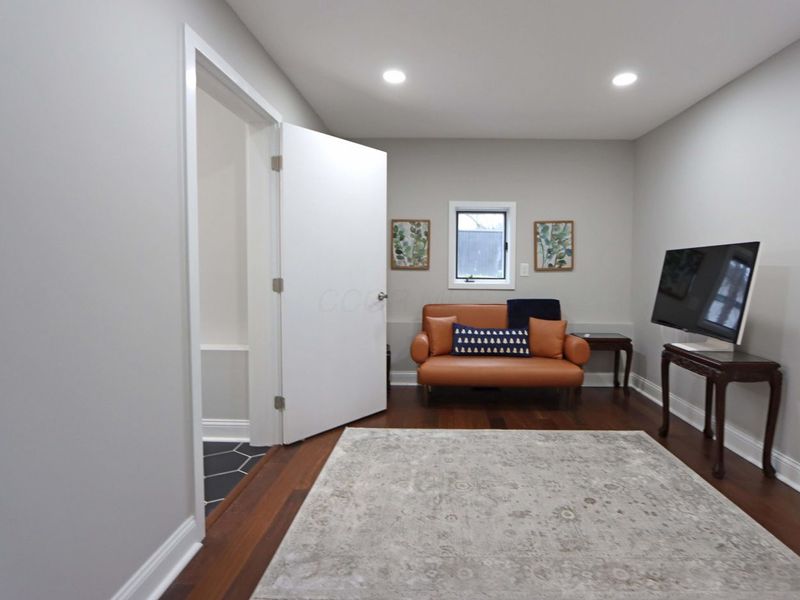 745 Highland Drive, Columbus, OH 43214 Photo 10