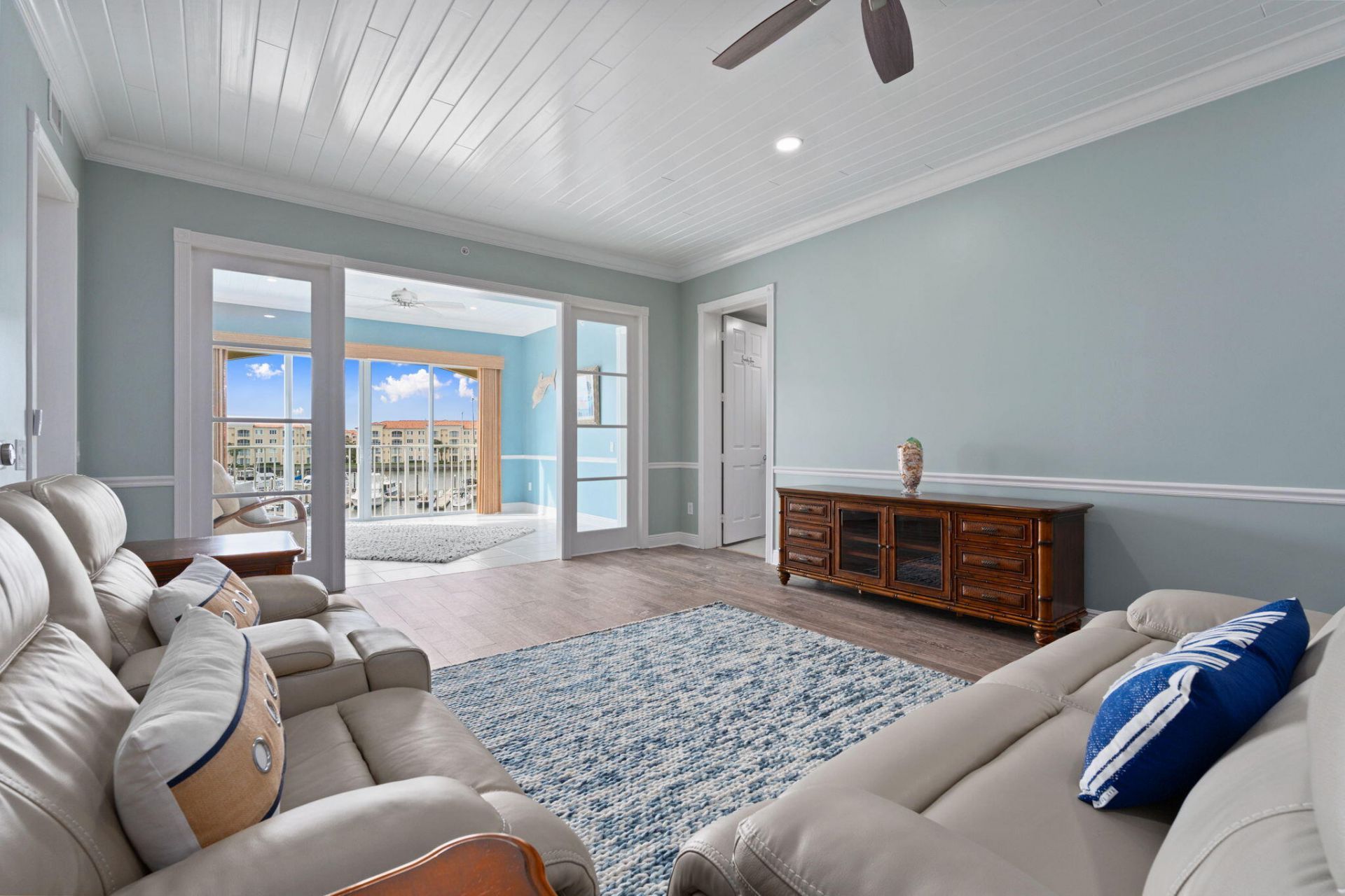 9 Harbour Isle Drive E, Unit 305, Hutchinson Island, FL 34949 Photo