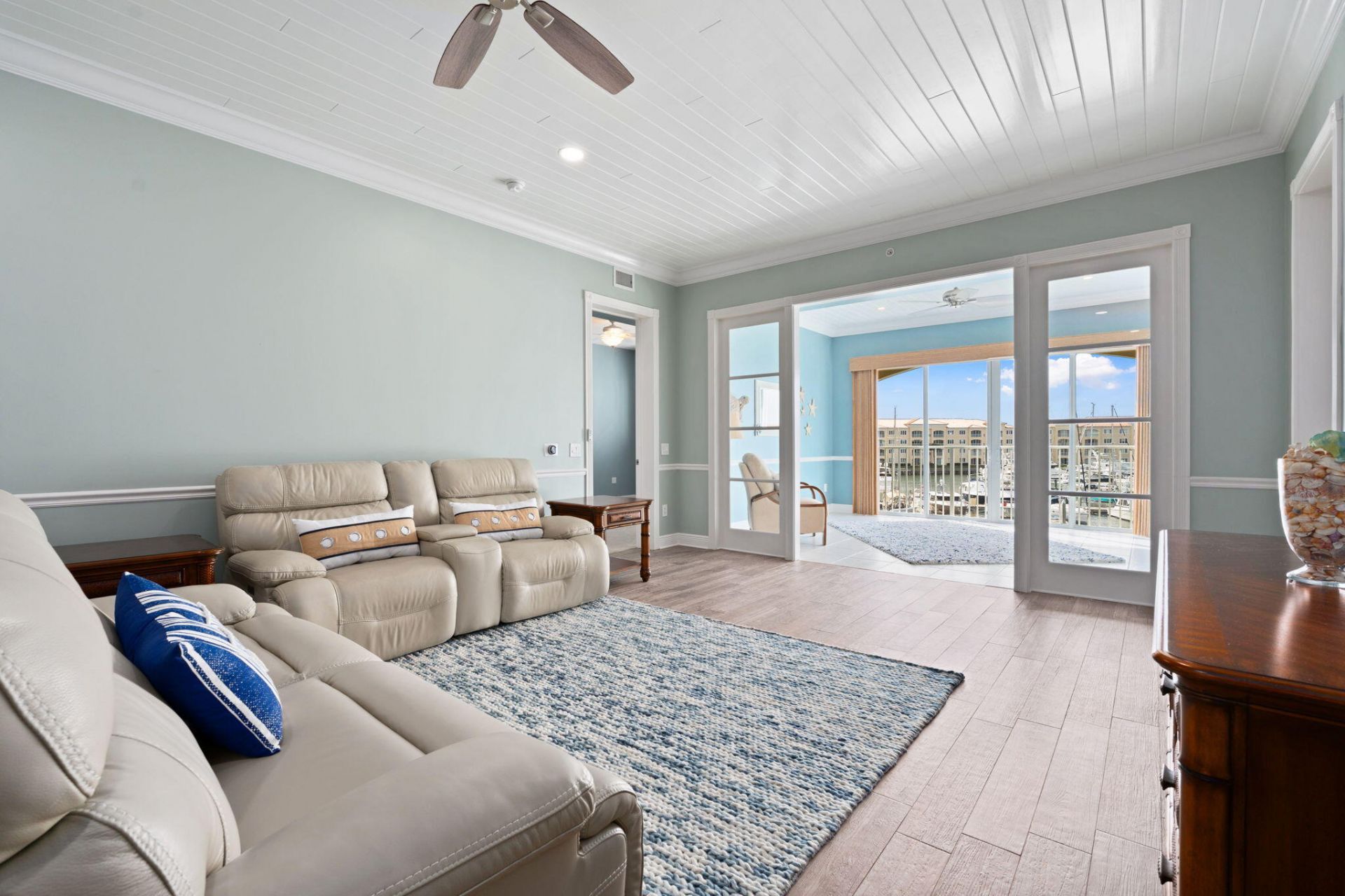 9 Harbour Isle Drive E, Unit 305, Hutchinson Island, FL 34949 Photo
