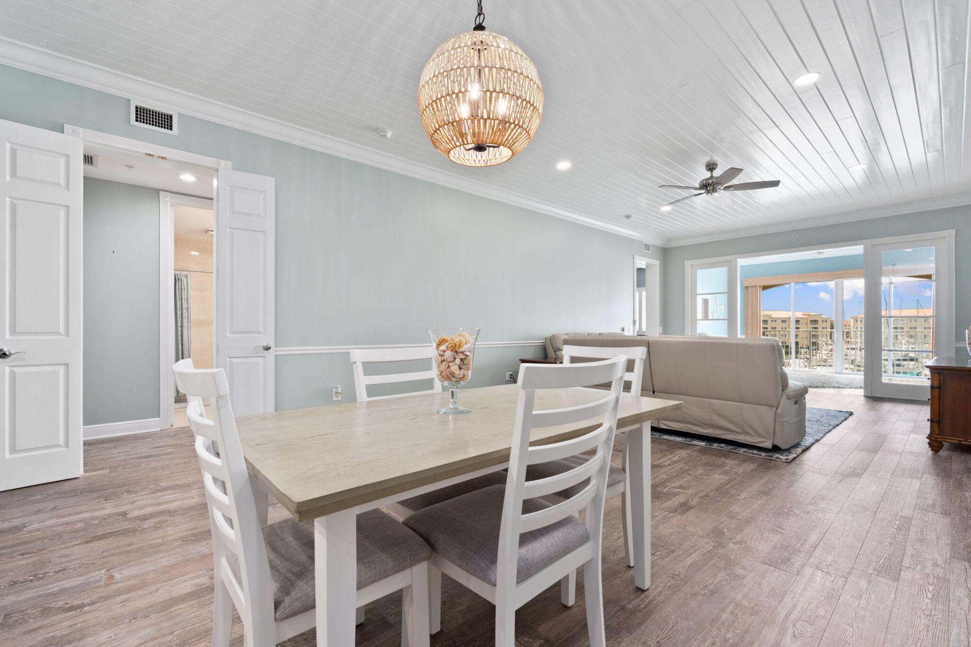 9 Harbour Isle Drive E, Unit 305, Hutchinson Island, FL 34949 Photo