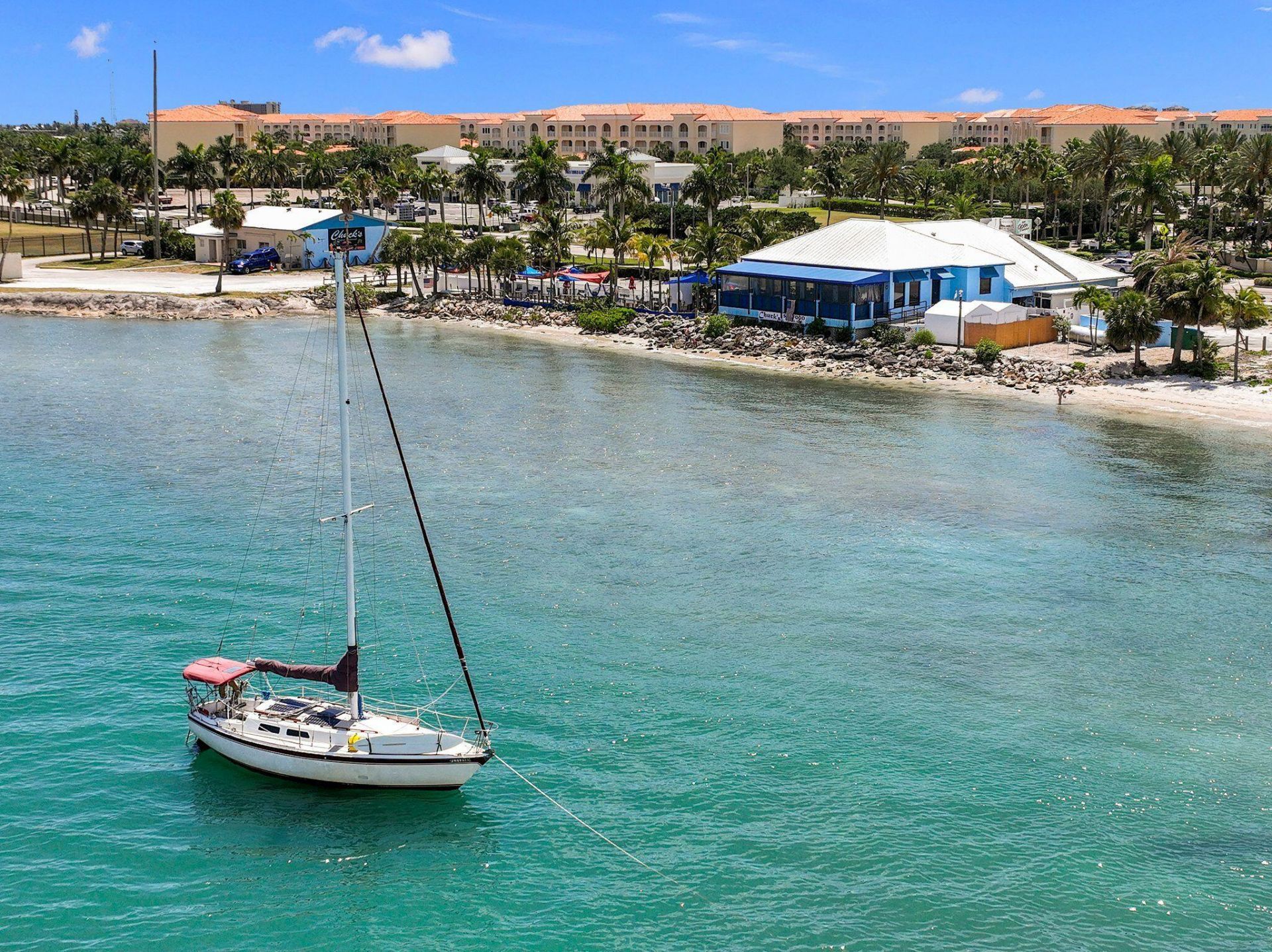 9 Harbour Isle Drive E, Unit 305, Hutchinson Island, FL 34949 Photo