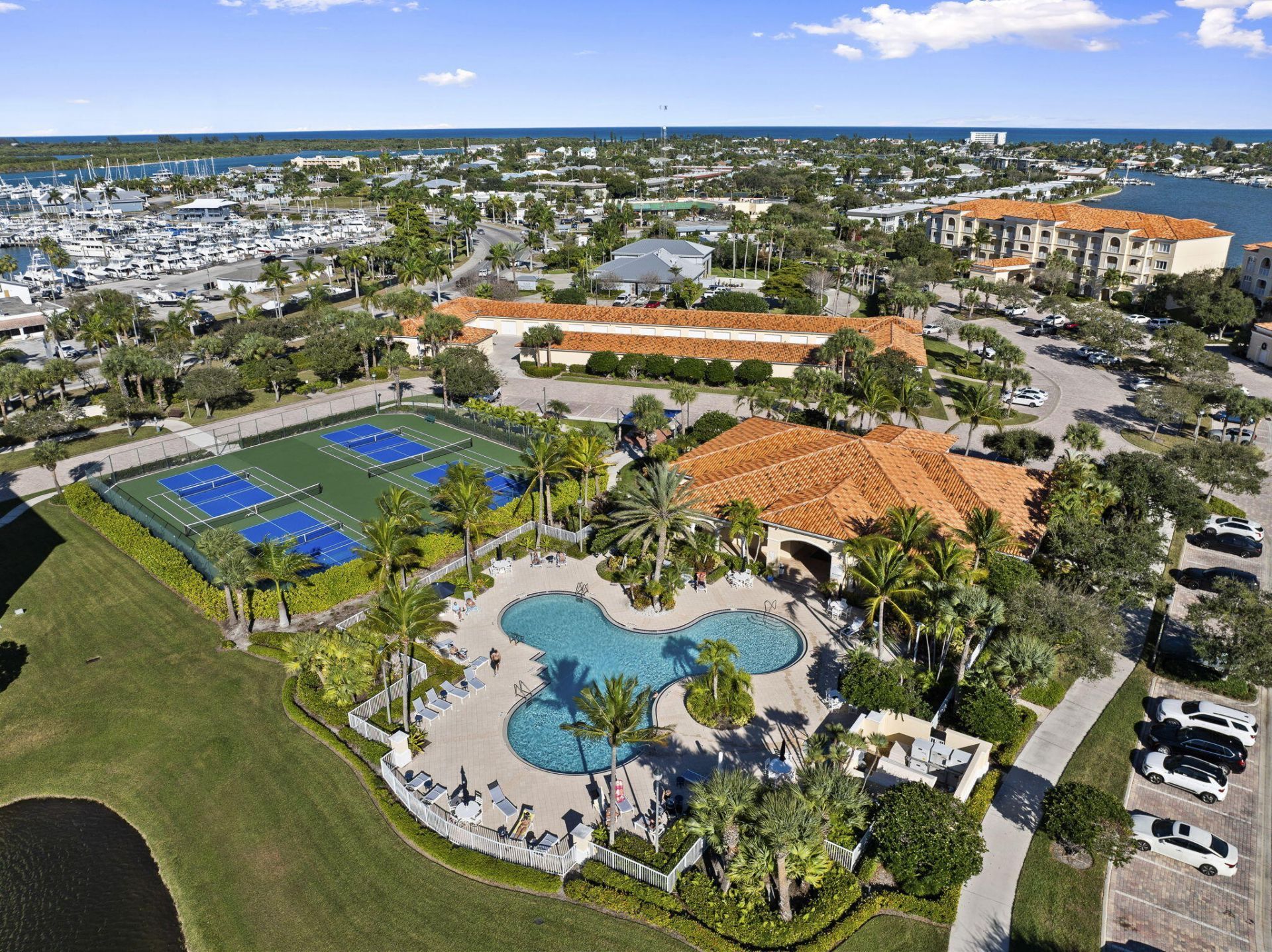 9 Harbour Isle Drive E, Unit 305, Hutchinson Island, FL 34949 Photo