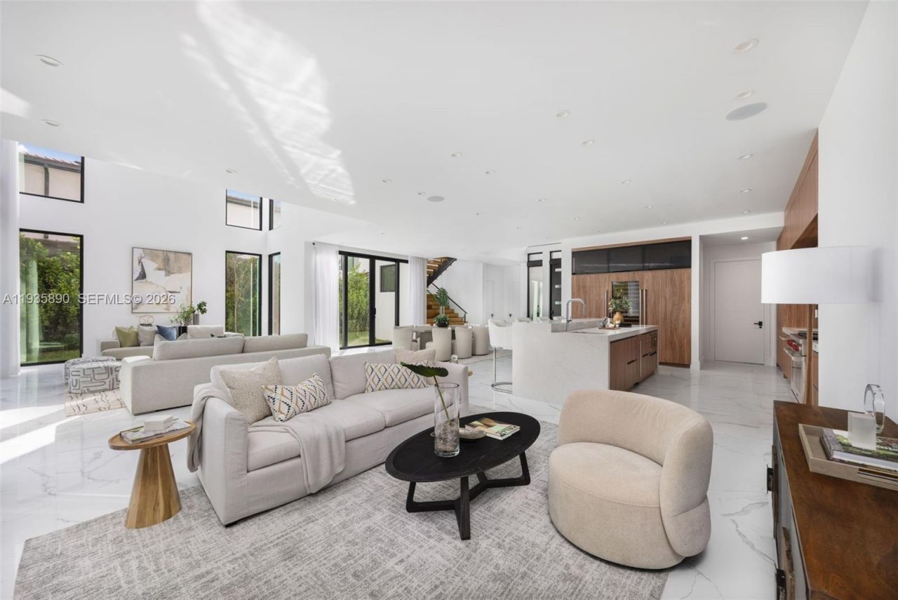 Please Call For Address, South Miami, FL 33143 Photo