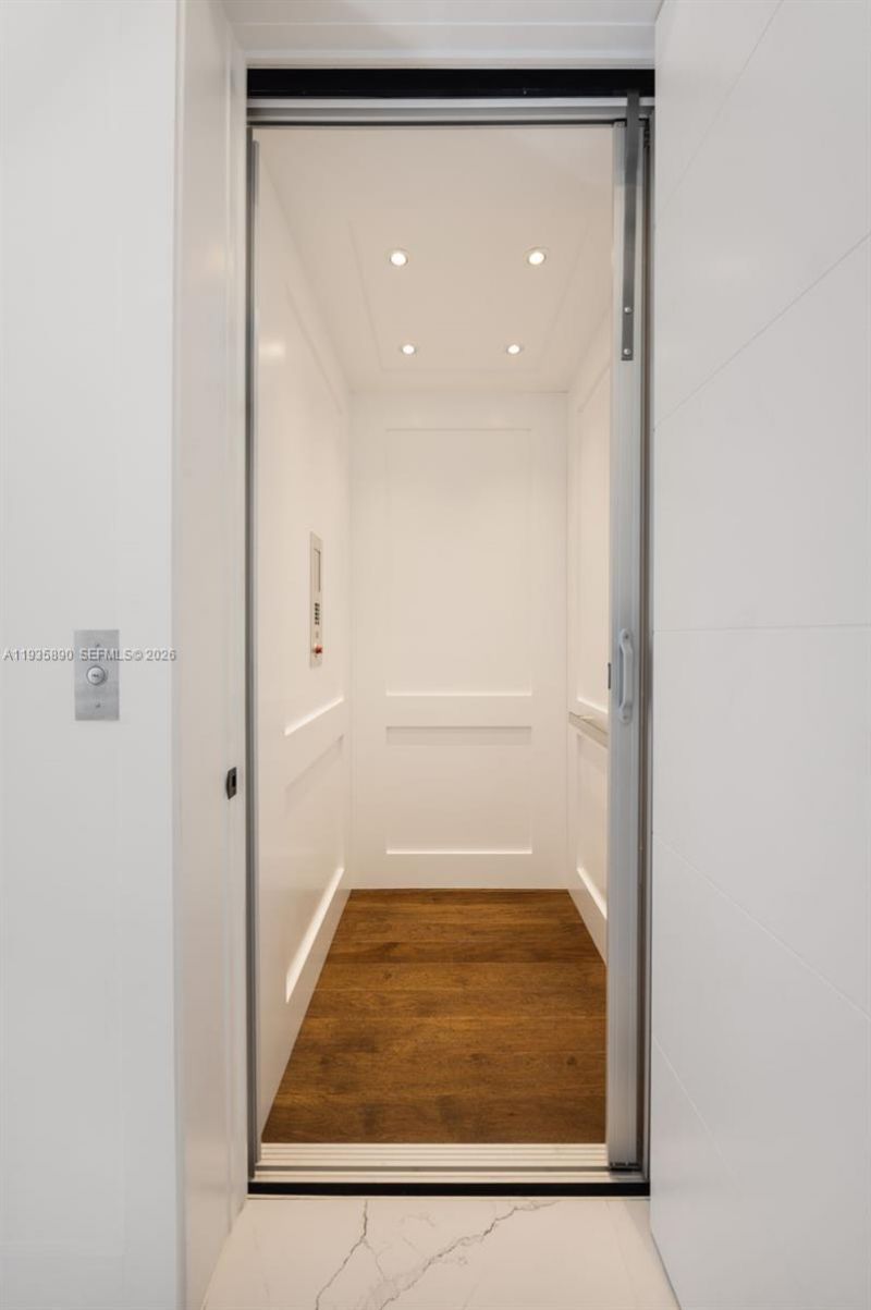 Please Call For Address, South Miami, FL 33143 Photo