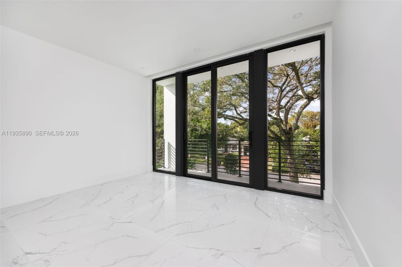 Please Call For Address, South Miami, FL 33143 Photo