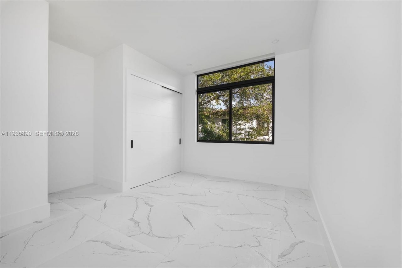 Please Call For Address, South Miami, FL 33143 Photo