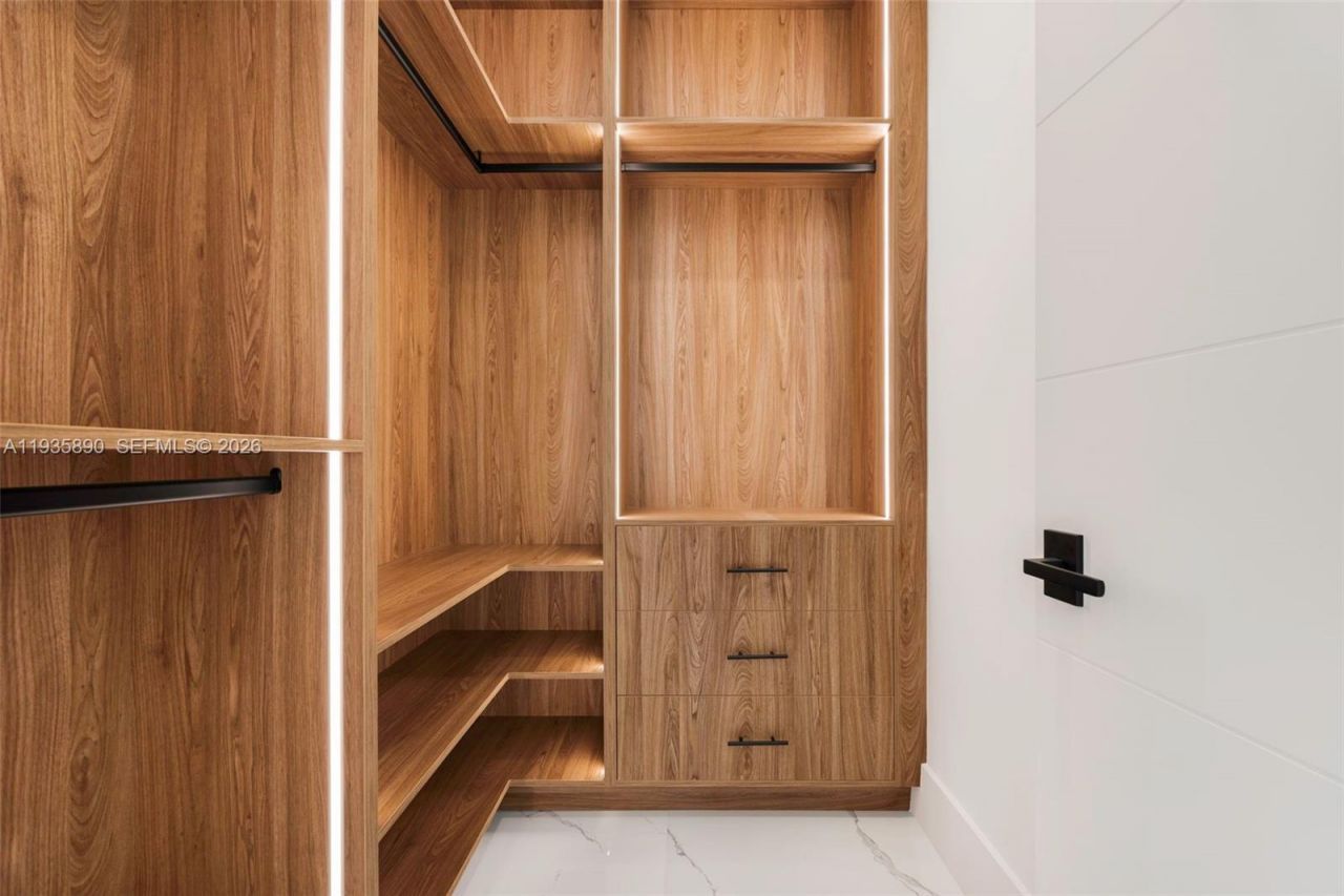 Please Call For Address, South Miami, FL 33143 Photo