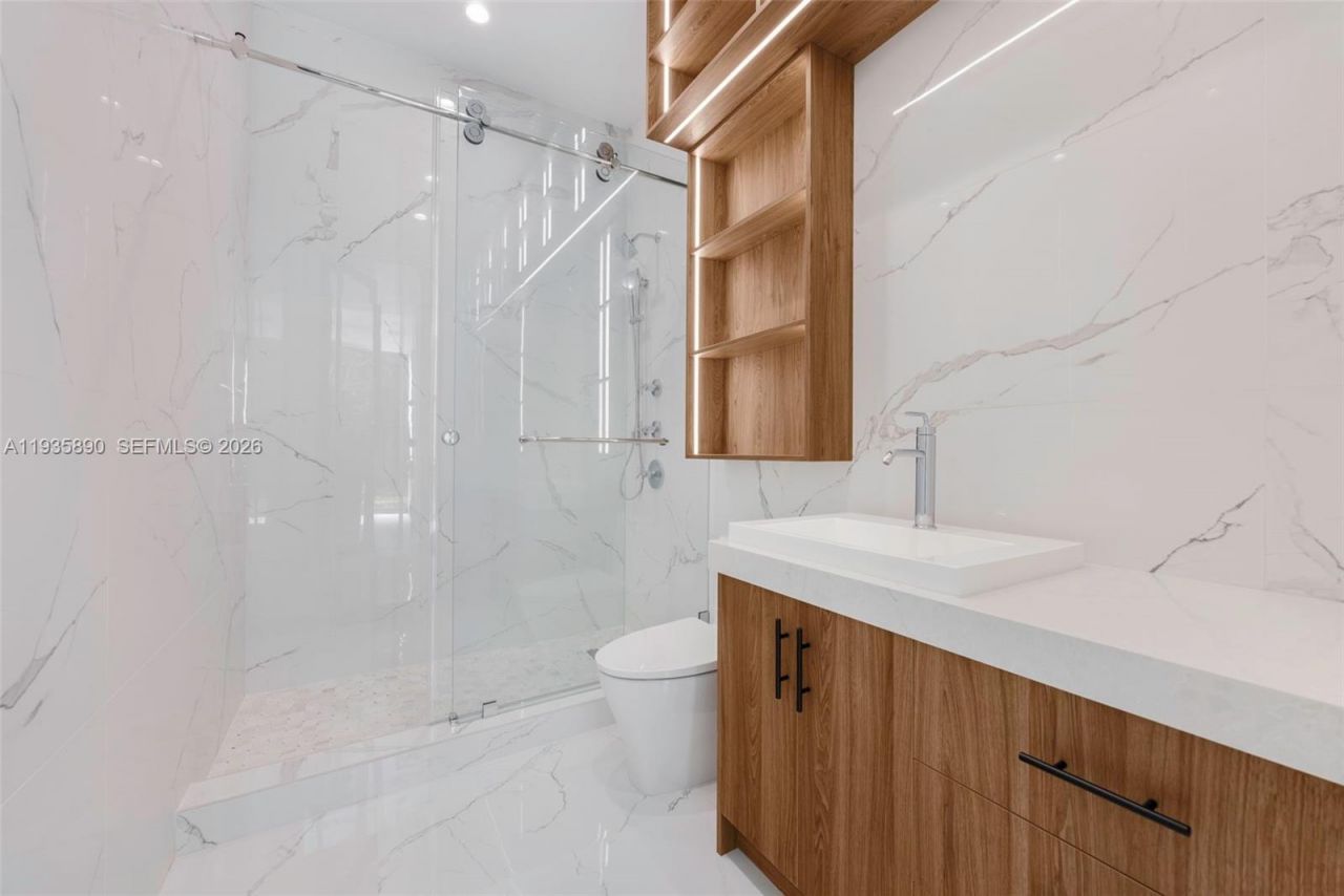 Please Call For Address, South Miami, FL 33143 Photo