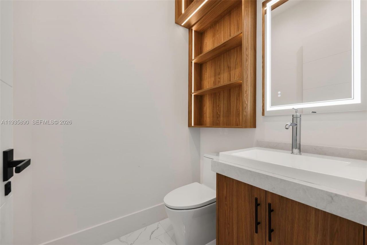 Please Call For Address, South Miami, FL 33143 Photo