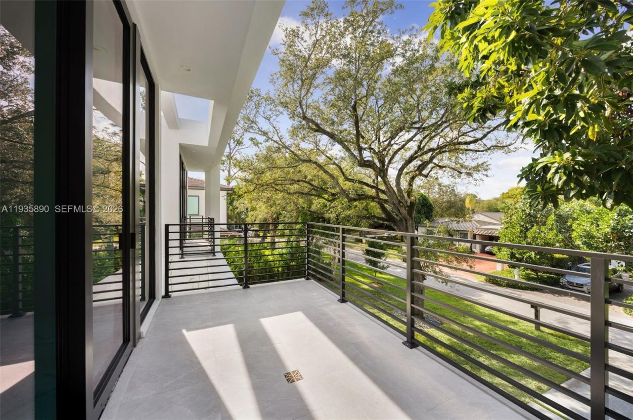 Please Call For Address, South Miami, FL 33143 Photo