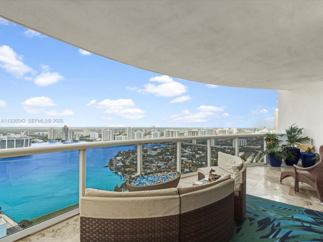 18201 Collins Ave, Unit 5101, Sunny Isles Beach, FL 33160 Photo