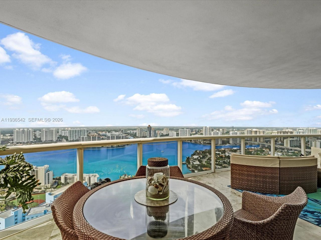 18201 Collins Ave, Unit 5101, Sunny Isles Beach, FL 33160 Photo