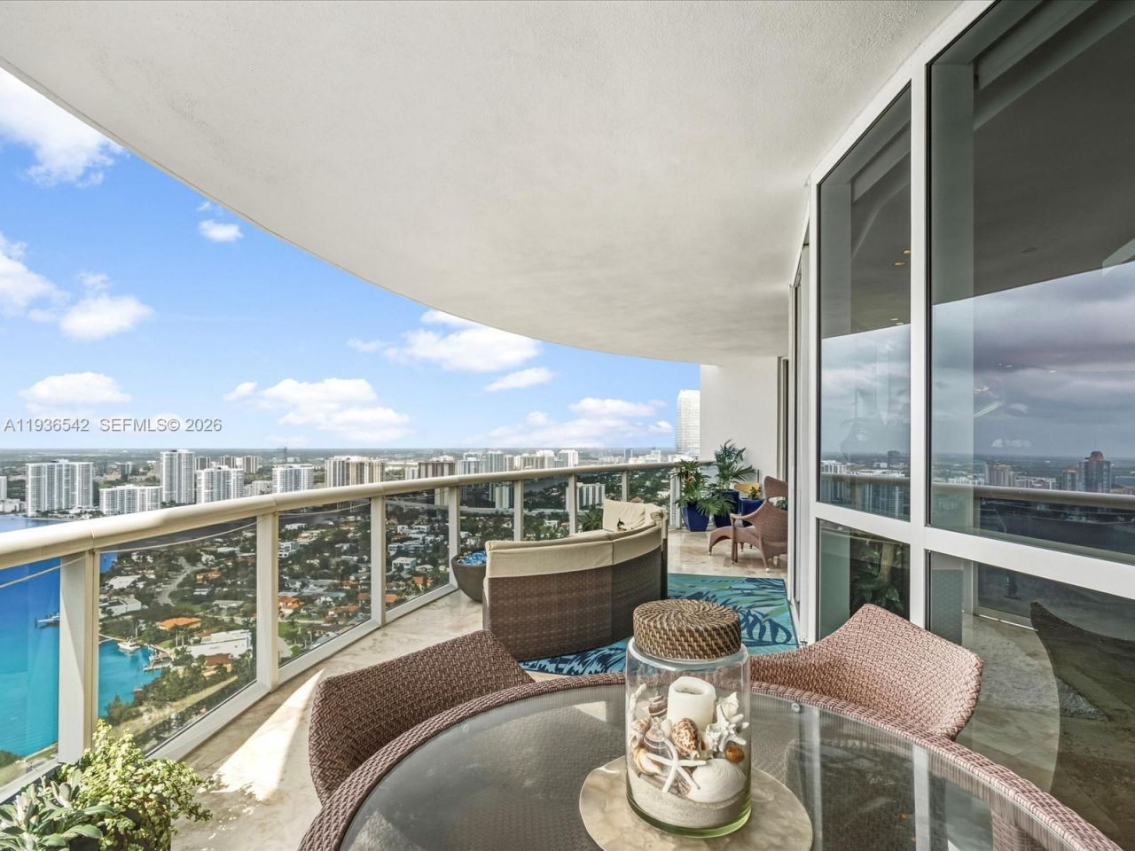 18201 Collins Ave, Unit 5101, Sunny Isles Beach, FL 33160 Photo