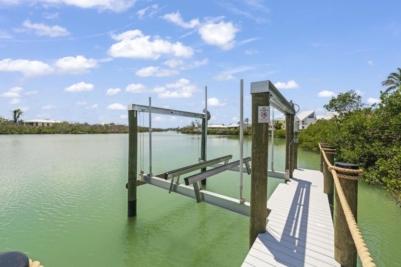 6401 Pine Ave, Sanibel, FL 33957 Photo