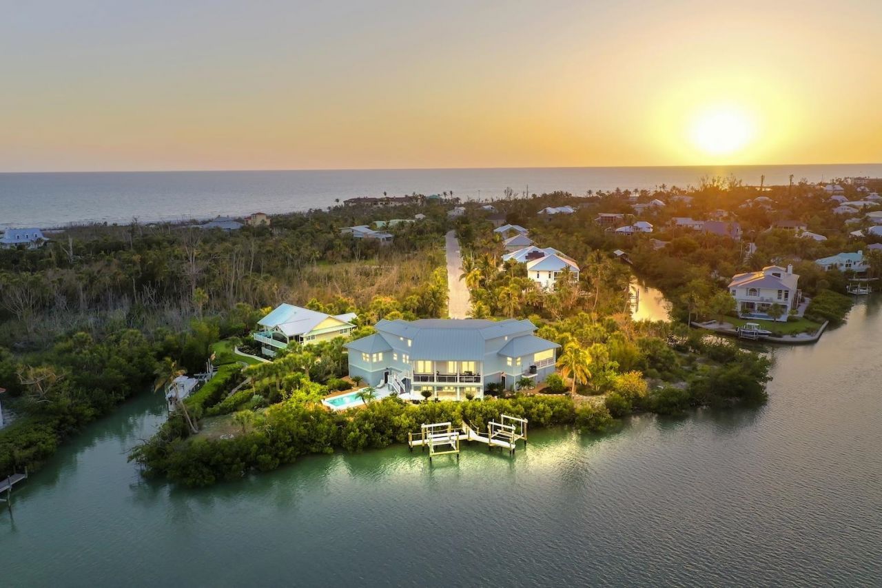 6401 Pine Ave, Sanibel, FL 33957 Photo