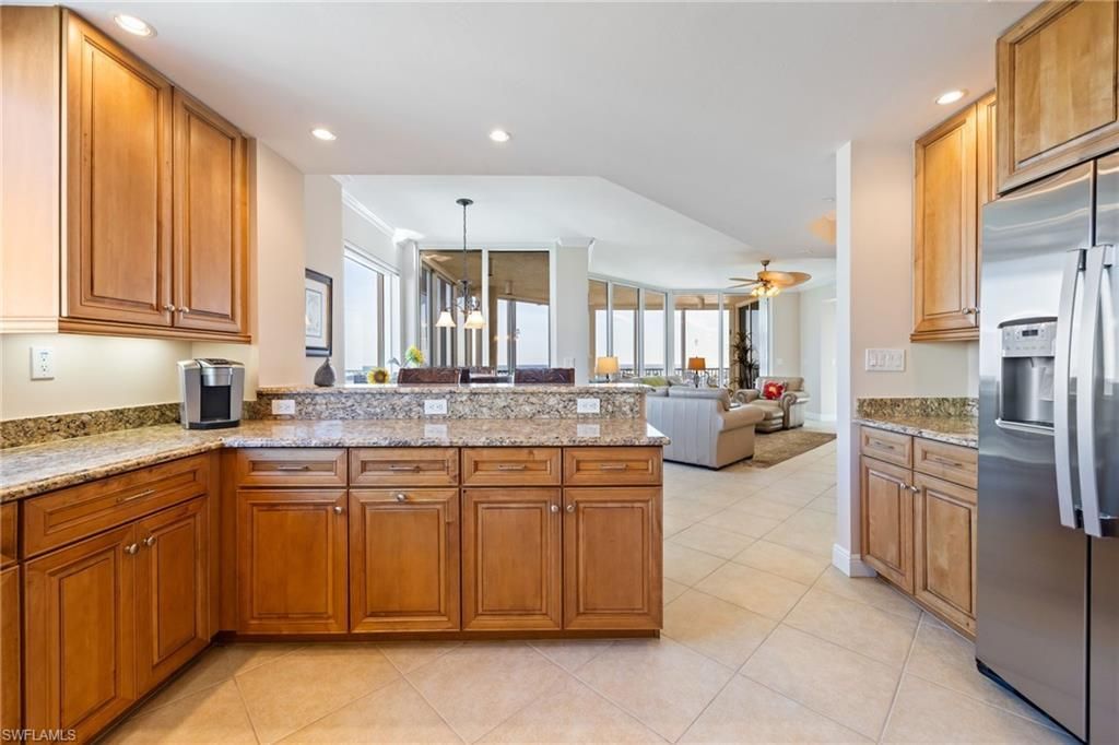 4192 Bay Beach Ln, Unit 881, Fort Myers Beach, FL 33931 Photo