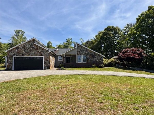 195 Hogsed Road, Hiawassee, GA 30546