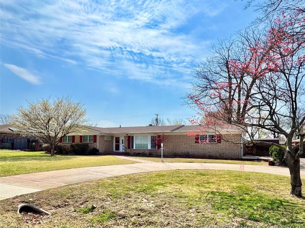 14650 E 11th Place, Tulsa, OK 74108