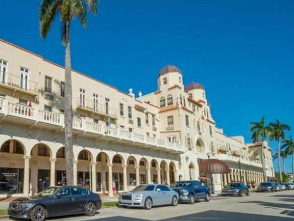 235 Sunrise Avenue, Unit 1005, Palm Beach, FL 33480