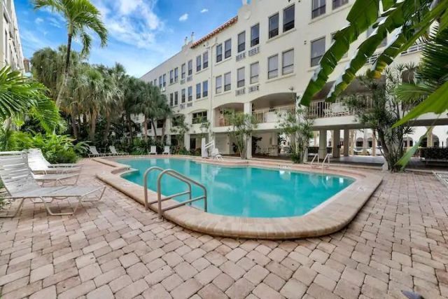 235 Sunrise Avenue, Unit 1005, Palm Beach, FL 33480 Photo
