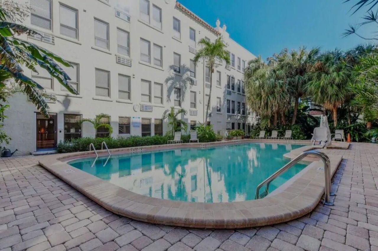 235 Sunrise Avenue, Unit 1005, Palm Beach, FL 33480 Photo