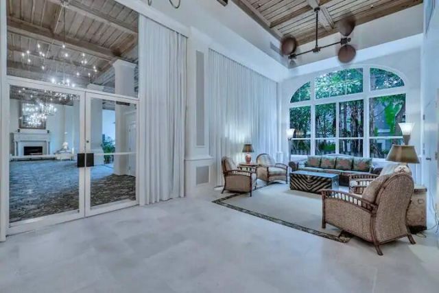 235 Sunrise Avenue, Unit 1005, Palm Beach, FL 33480 Photo