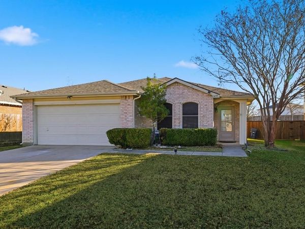 8405 Seven Oaks Lane, Denton, TX 76210