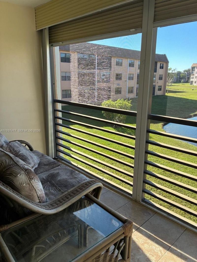 10300 NW 30th Ct, Unit 210, Sunrise, FL 33322 Photo