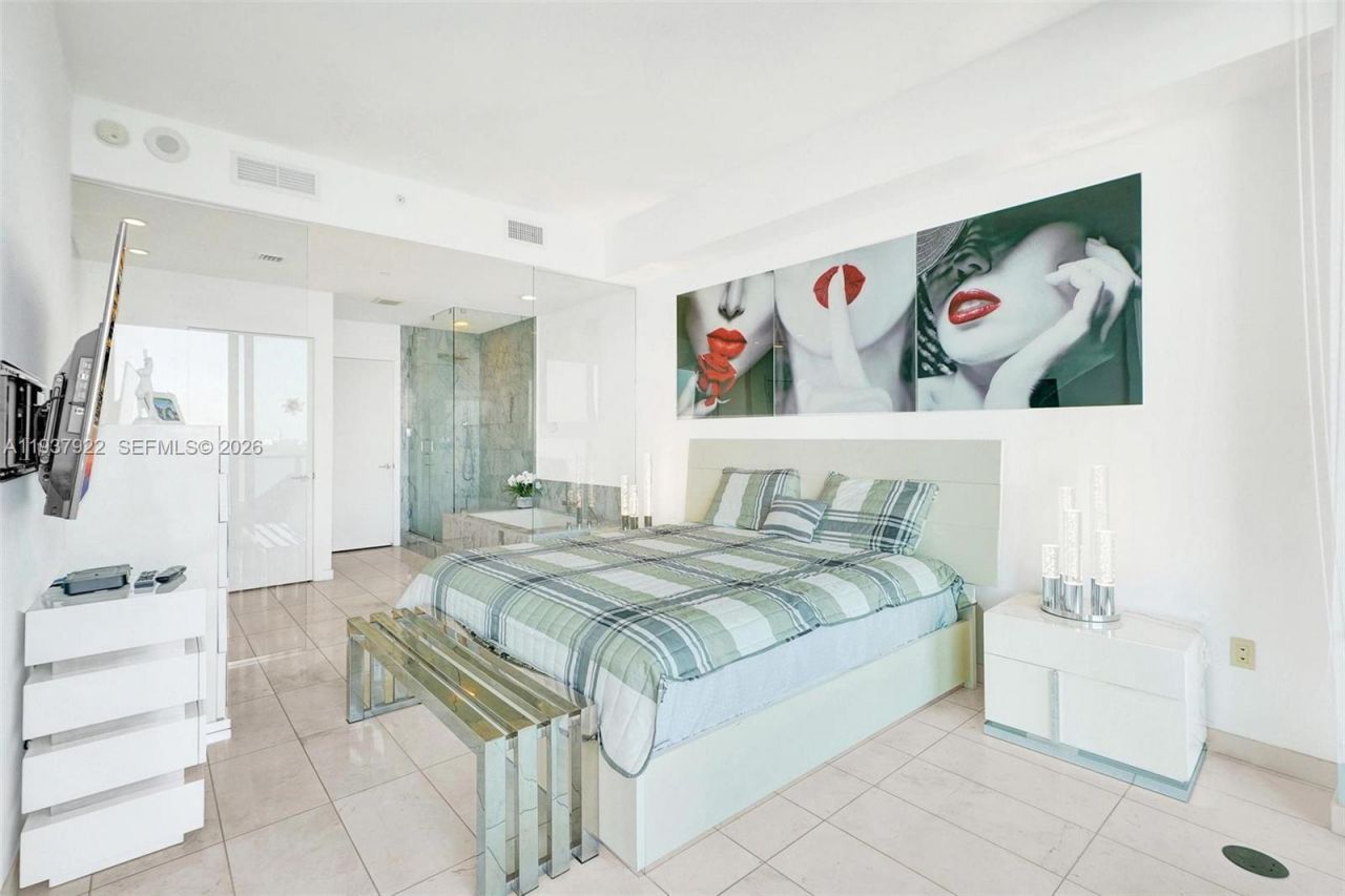 480 NE 31st St , Unit 1705, Miami, FL 33137 Photo