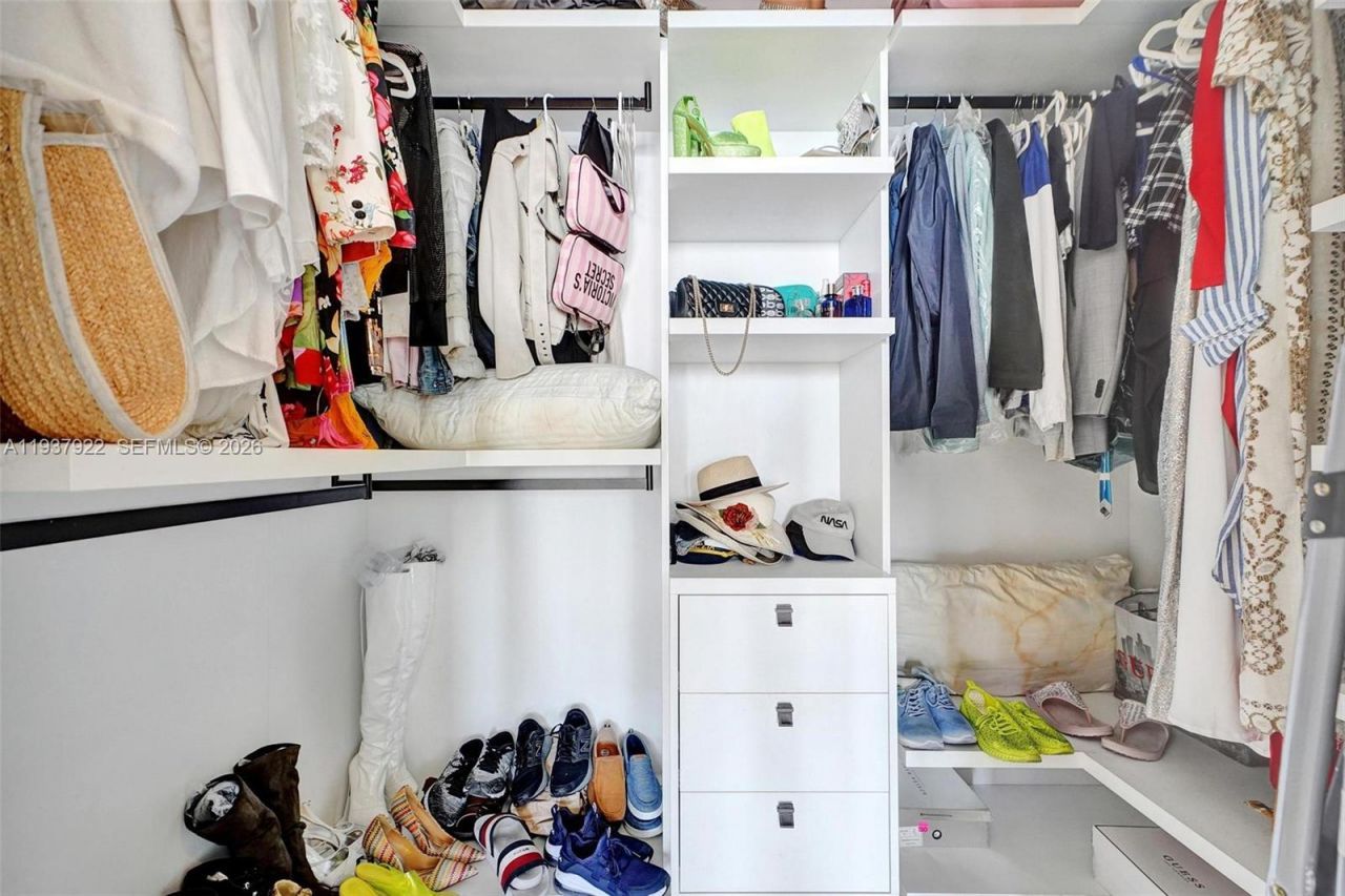 480 NE 31st St , Unit 1705, Miami, FL 33137 Photo