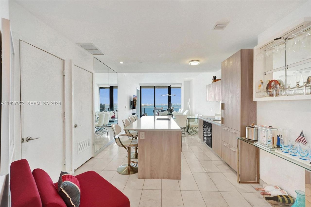 480 NE 31st St , Unit 1705, Miami, FL 33137 Photo