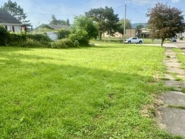 28 Park Street, Moundsville, WV 26041