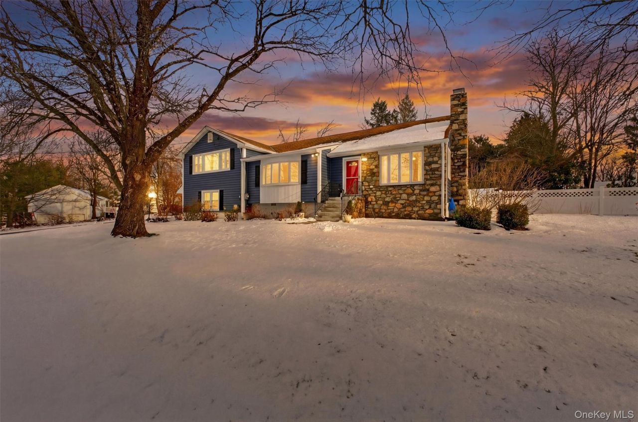 29 Walton Drive, Mahopac, NY 10541 Main Photo