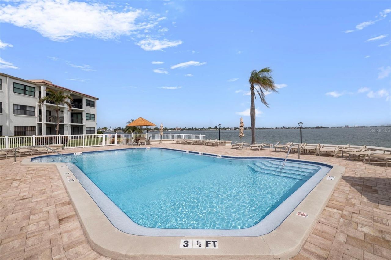 6265 Sun Boulevard, Unit 1203, Saint Petersburg, FL 33715 Photo