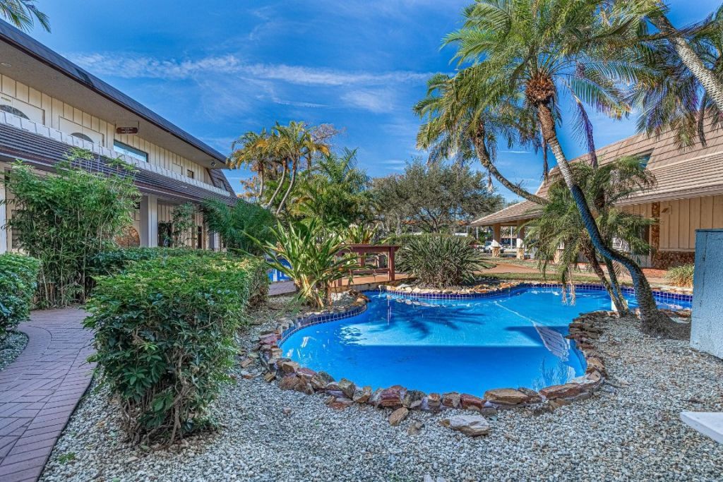 2929 N University Drive, Coral Springs, FL 33065 Photo