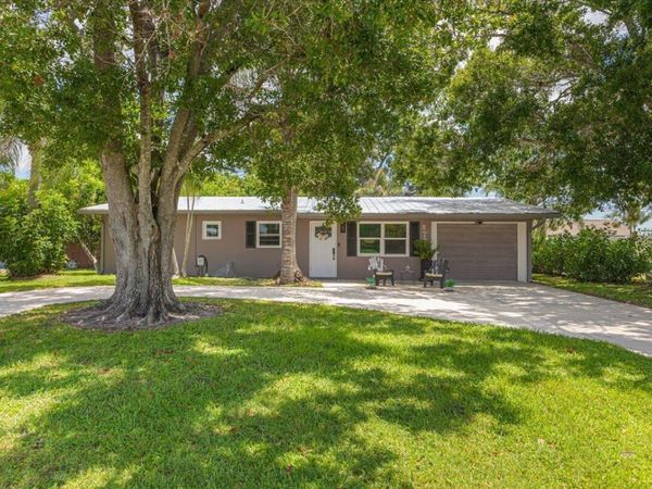 477 SE Asbury Lane, Port St. Lucie, FL 34983