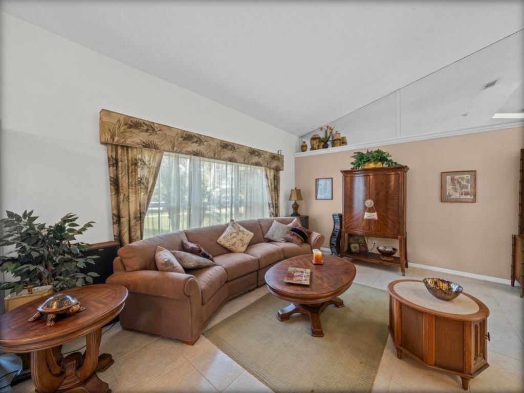 1330 SW Maplewood Drive, Port Saint Lucie, FL 34986 Photo