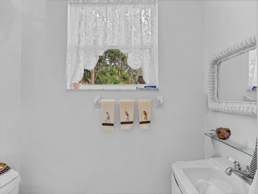 1330 SW Maplewood Drive, Port Saint Lucie, FL 34986 Photo