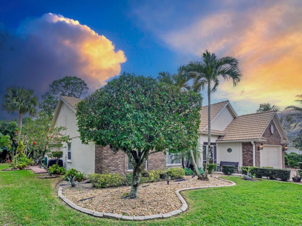 1330 SW Maplewood Drive, Port Saint Lucie, FL 34986 Photo