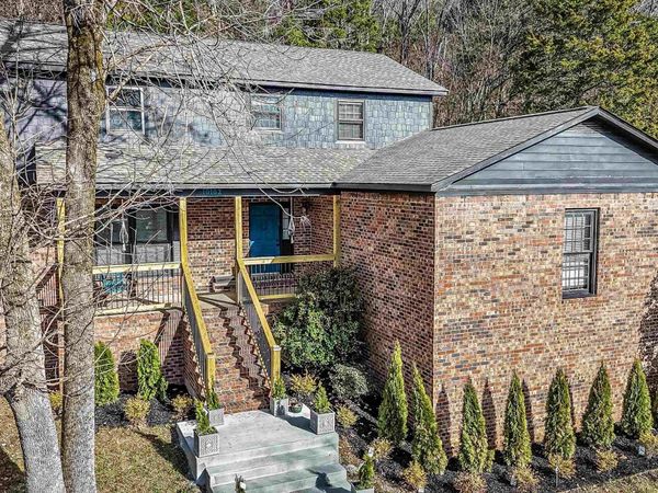 10102 Brandywine Drive SE, Huntsville, AL 35803