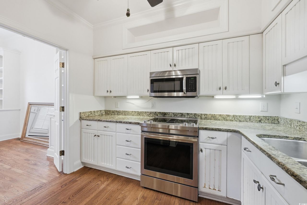 379 Golden Bear Dr. Photo 11